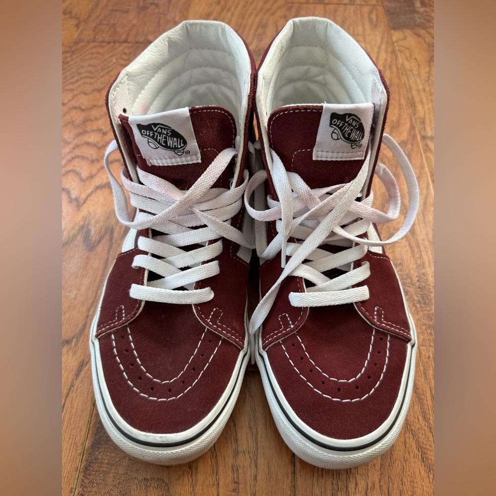 Vans Sk8-Hi Skate shoe high top burgundy & white men’s 6.5 women’s 8 sneakers